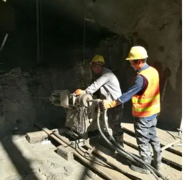 三亚水下抗分散灌浆料特点 水下不分散注浆料介绍